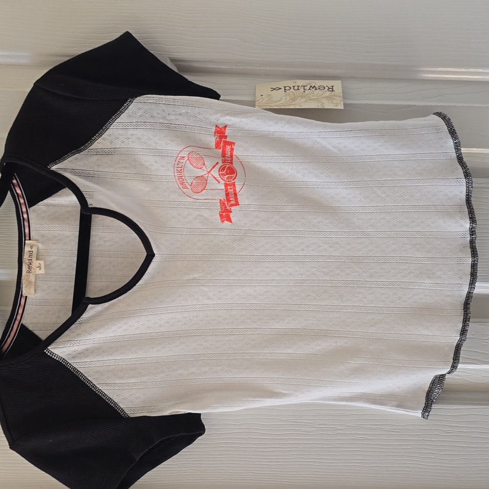 REWIND BRAND WOMAN'S JUNIOR BLACK & WHITE SHORT SLEEVES TEE-SHIRT SIZE LARGE